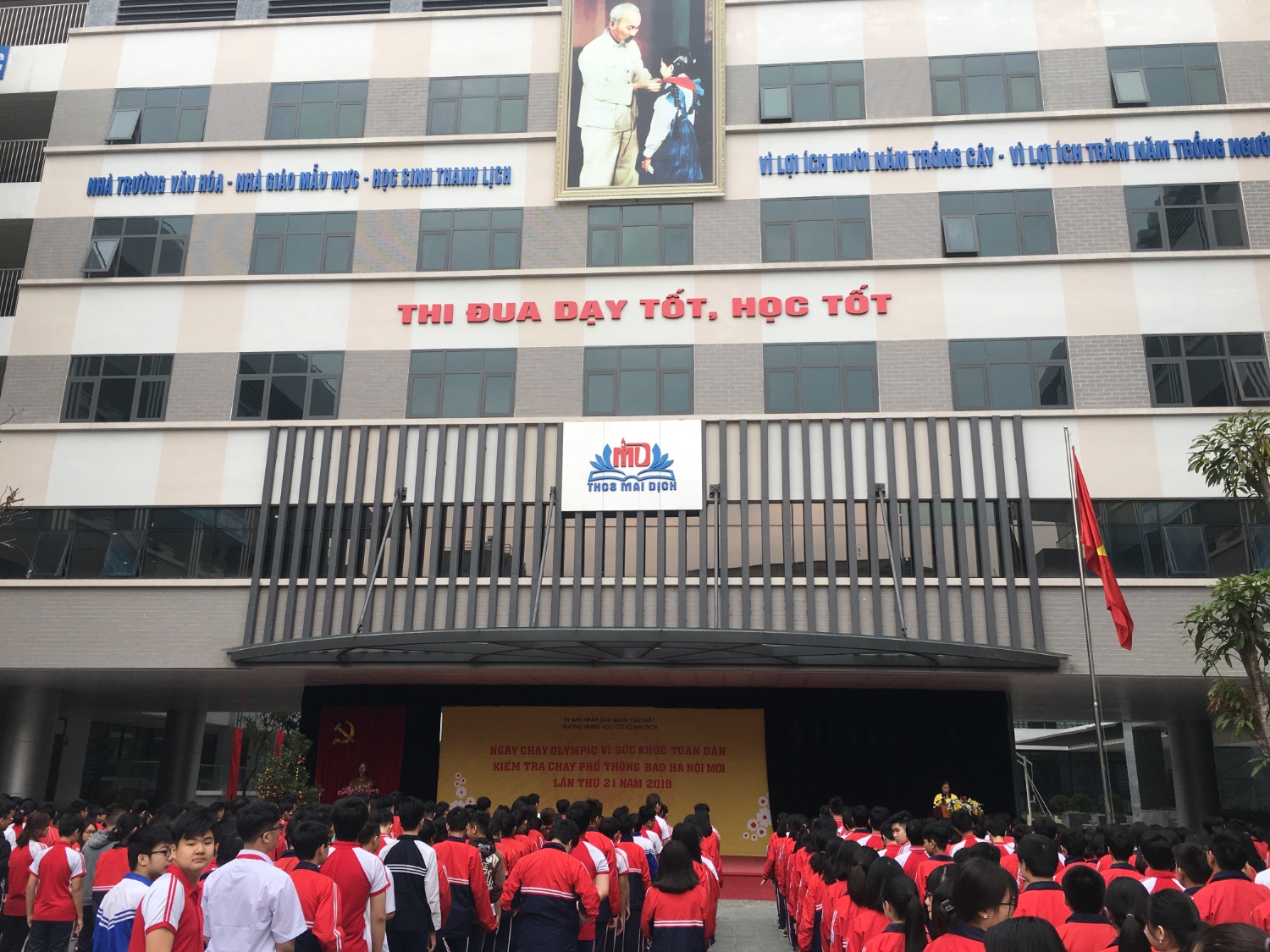 Ngày chạy Olympic vì sức khỏe toàn dân kiểm tra chạy phổ thông báo Hà Nội Mới lần thứ 21 năm 2018